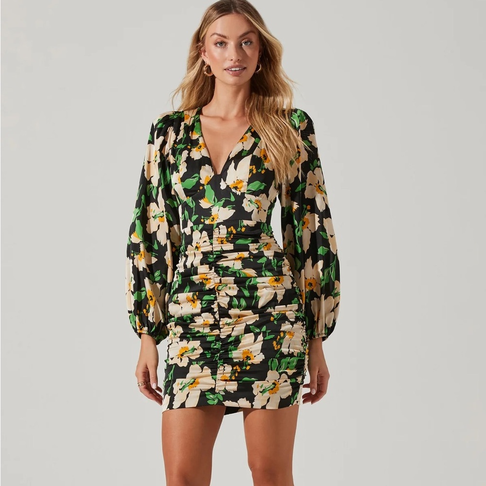ASTR Floral Ruched Dress